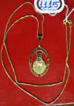 Cordão com pendente sacro, "Sagrado Coração de Jesus", em ouro 18k -750mls contrastado. Peso: 4,7g.