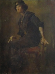 ARTHUR TIMÓTEO DA COSTA (1882-1923). "Jovem com Vestido Marrom Sentada na Banqueta", óleo s/ madeira, 18 X 14. Assinado e datado (1913) no c.s.d.
