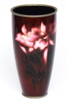 Antigo vaso europeu art nouveau em metal, finamente esmaltado com orquídeas sobre fundo vinho degradê. Alt.: 25cm.