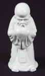 Figura em porcelana chinesa "Blanc de Chine", do séc. XIX, representando "Sábio". Alt.: 20cm. (Em função da fragilidade, este lote só poderá ser enviado para fora do estado através de transportadora especializada).