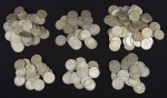 Duzentas e onze moedas americanas em prata no valor de meio Dólar, da década de 20 até a década de 40. Peso: 2.630g.