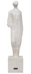 AGOSTINELLI, MARIO (1915-2000) . "Torso Feminino", escultura em mármore de "Carrara". Alt.: 78cm. Apresenta placa de identificação do artista na base. Reproduzido com foto no catálogo.