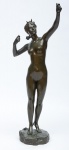ESCOLA FRANCESA (SÉC. XIX). "Diana Caçadora", escultura em bronze patinado. Alt.: 55cm.