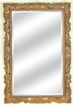 Antigo espelho em cristal bisotado, moldura em madeira com pátina dourada, entalhada e vazada. Medida: 1,39 x 91. (Em função da fragilidade, este lote só poderá ser enviado para fora do estado através de transportadora especializada).