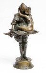 FRANÇOIS ANDRÉ CLÉMENCIN (FRANÇA, 1878-1950). "Celui Qui Fut Pris", escultura art deco em bronze patinado. Alt.: 39cm. Assinada. Artista citado no "Benezit" e reproduzido com fotos no "Berman Bronze". Reproduzido com foto no catálogo.