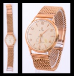 CYMA. Relógio masculino suíço de pulso da marca "Cyma" (década de 50). Caixa e pulseira em ouro 18k contrastado. Movimento a corda. Diam. do mostrador: 3cm. Peso: 54,5g. Funcionando.