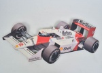 JORGE EDUARDO (1936-?). "McLaren Fórmula 1", pintura original s/ MDF (múltiplo), 83 X 44. Assinado e datado (2004) na parte inferior, e dentro do cachet do artista no verso. Este antológico bólido foi pilotado por "Ayrton Senna" por ocasião da conquista do Tricampeonato Mundial de Fórmula 1 em 1991. Acompanha certificado de autenticidade emitido pela  tradicional "Mauricio Pontual Galeria de Arte".